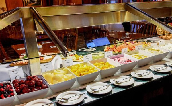 O’Reilly’s Rainforest Resort fruit corner.jpg